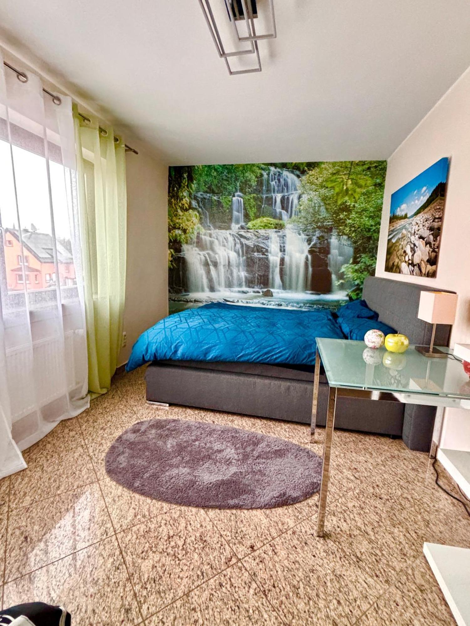 Magisches Doppelzimmer Mit Atemberaubender Wasserfall-Wand In Зелингенщад Екстериор снимка